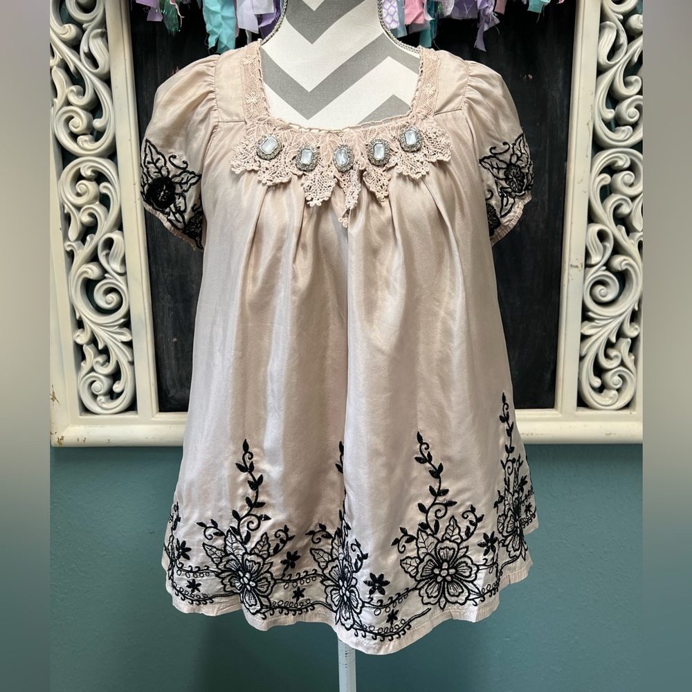 Hazel Cream with Black Embroidered Flowers and Rhinestone detail Top